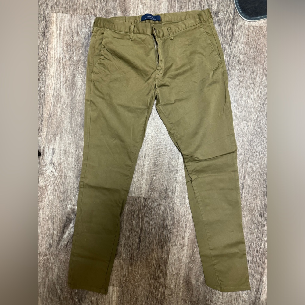 Worn 1x Zara Olive Chinos size 34